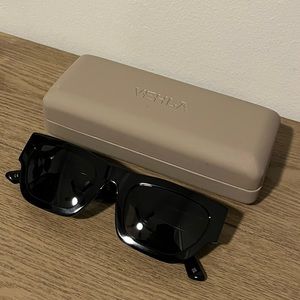 VEHLA Black Finn/Smoke